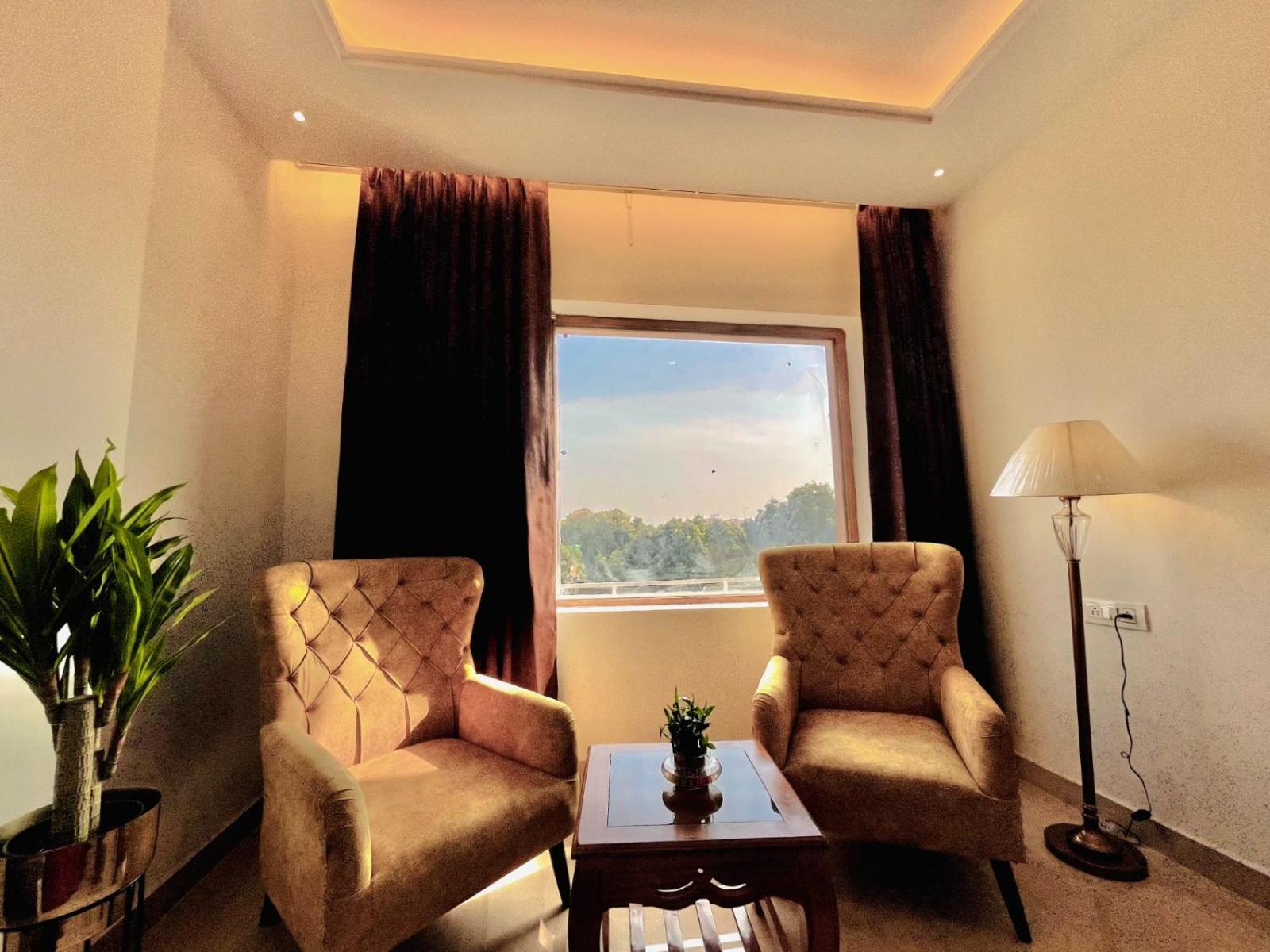 Hotel Gange - A Comfortable Stay, Харидвар Экстерьер фото
