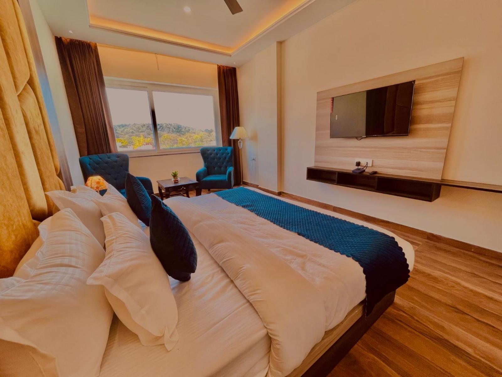 Hotel Gange - A Comfortable Stay, Харидвар Экстерьер фото