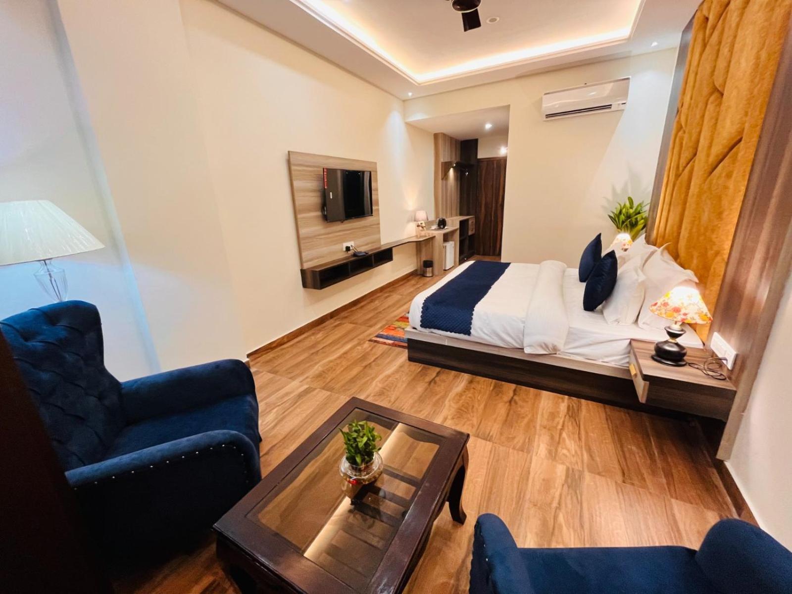 Hotel Gange - A Comfortable Stay, Харидвар Экстерьер фото