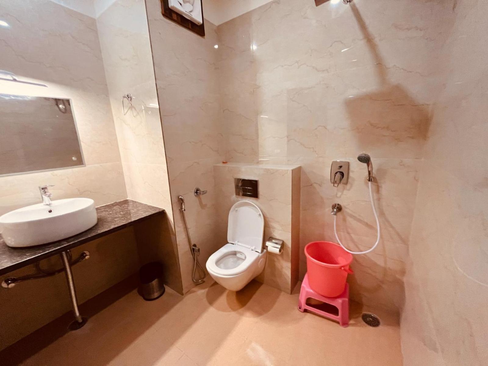 Hotel Gange - A Comfortable Stay, Харидвар Экстерьер фото
